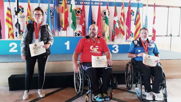 José Luis Maríinez en el podium del campeonato de España de Armas olímpicas