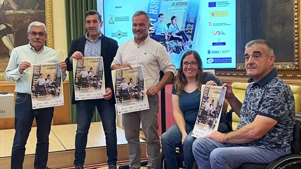 Presentación del I Trofeo de “Principado de Asturias” de Hockey en silla de ruedas eléctrica en el Ayuntamiento de Gijón.